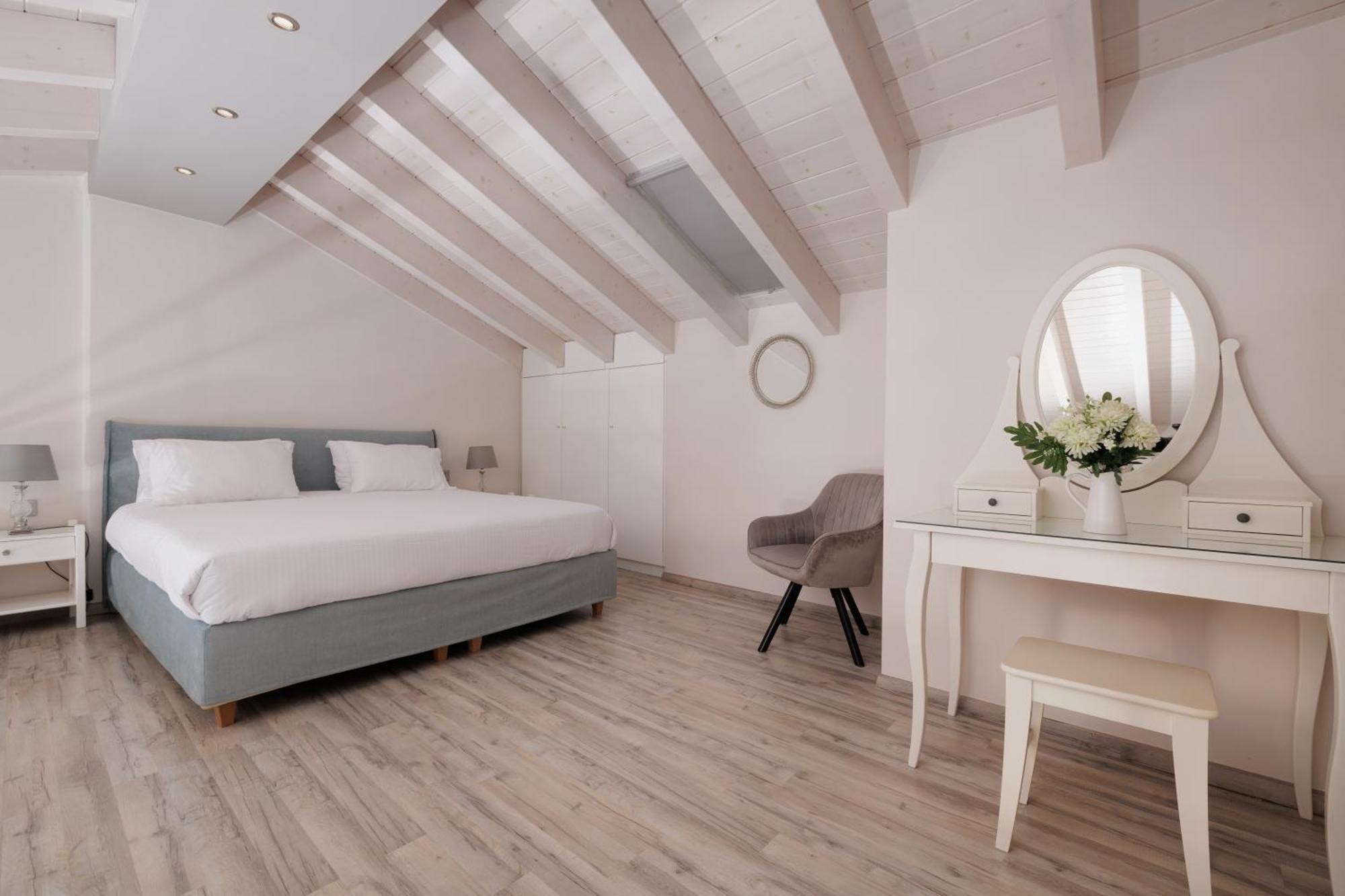 Corfu Town Luxury Studios -A Exterior photo